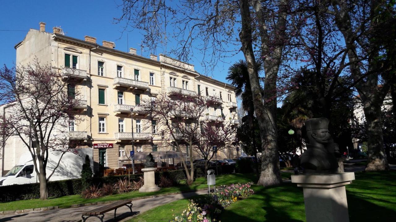 Penzión pre hostí Rooms Tisa Old Town 3*