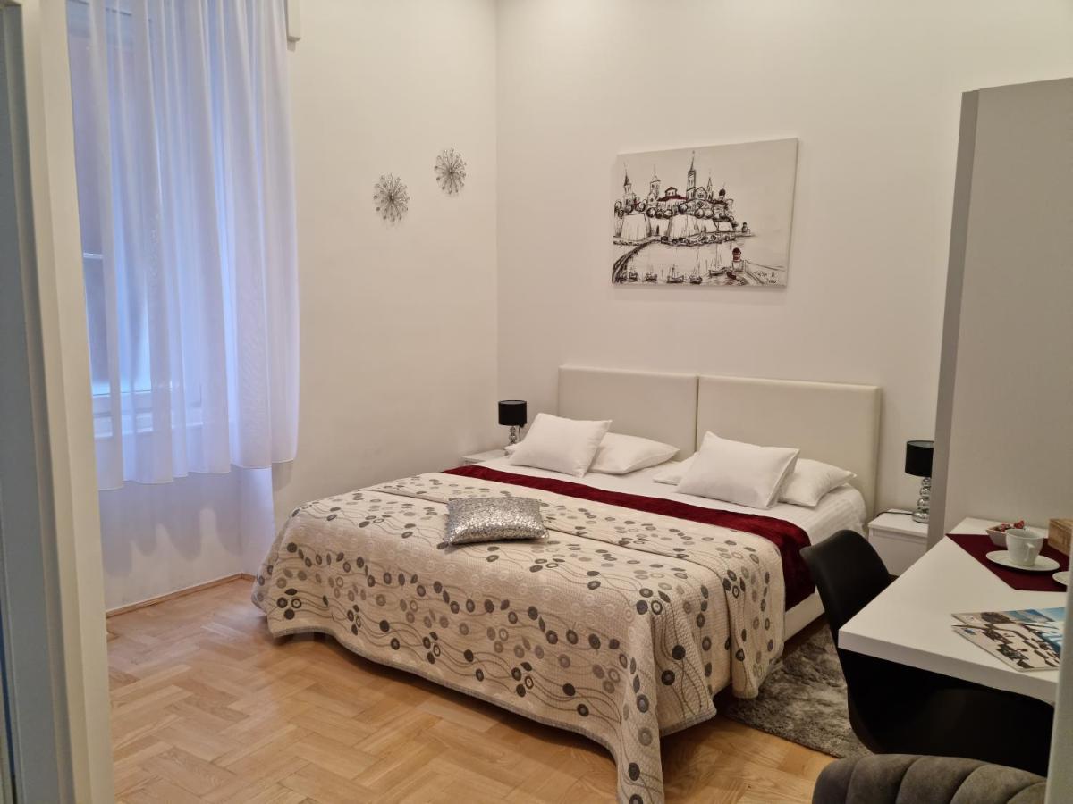 Penzión pre hostí Rooms Tisa Old Town 3*