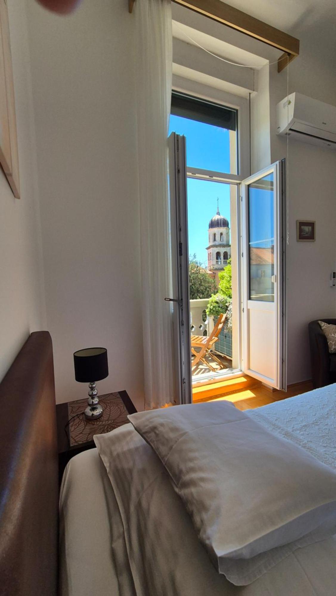 Penzión pre hostí Rooms Tisa Old Town 3*